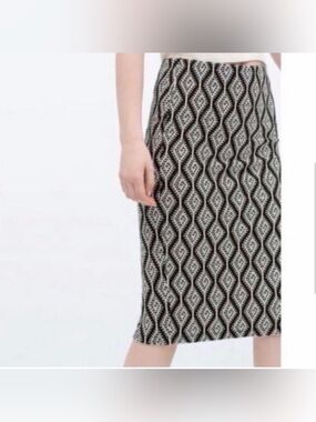 Zara Black and White Geometric Midi Skirt